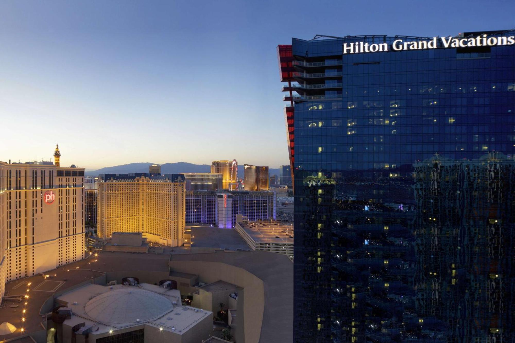 Отель Hilton Grand Vacations Club Elara Center Strip Лас-Вегас Экстерьер фото